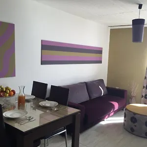 Agrino Apartmanhotel Ajía Nápa